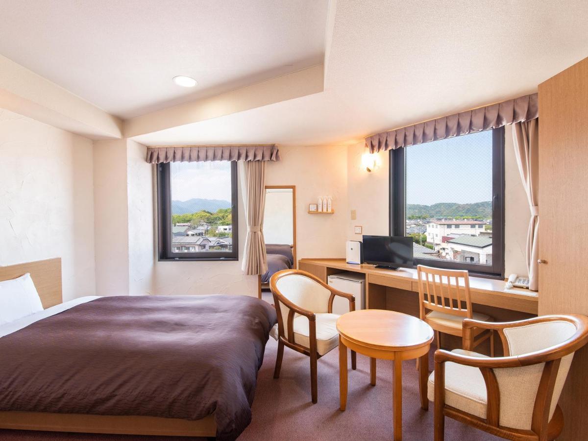 Hotel Primrose Saito 外观 照片