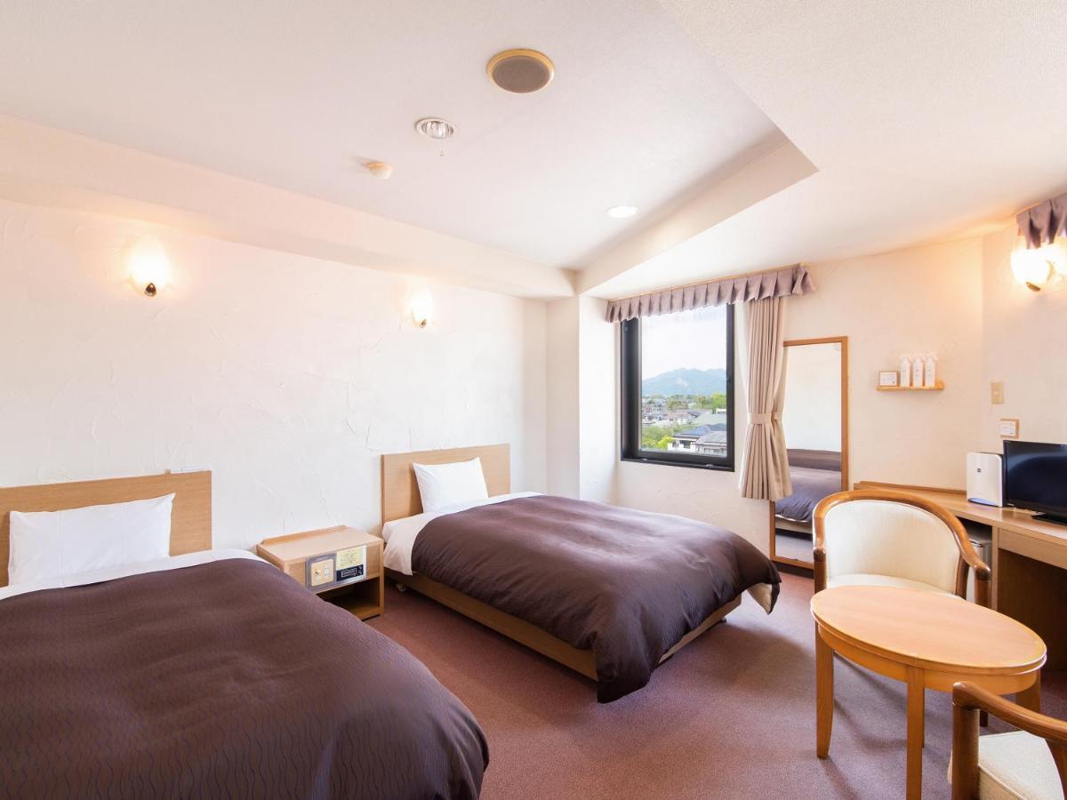 Hotel Primrose Saito 外观 照片